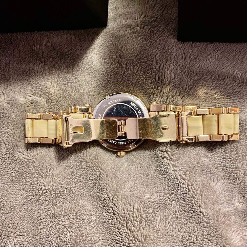 Michael Kors - Parker MK5842 - Picture 4 of 5